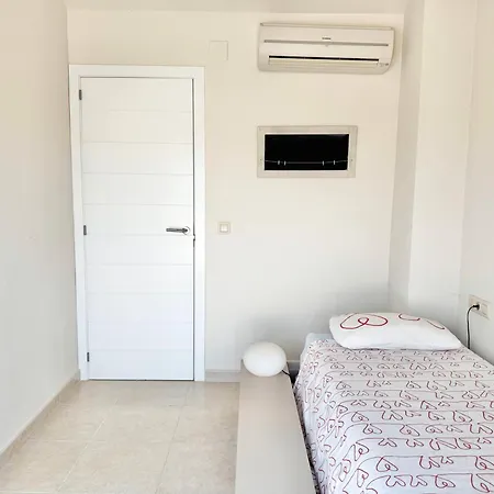 בית נופש Lopimar Playa Malvarrosa סגונטו